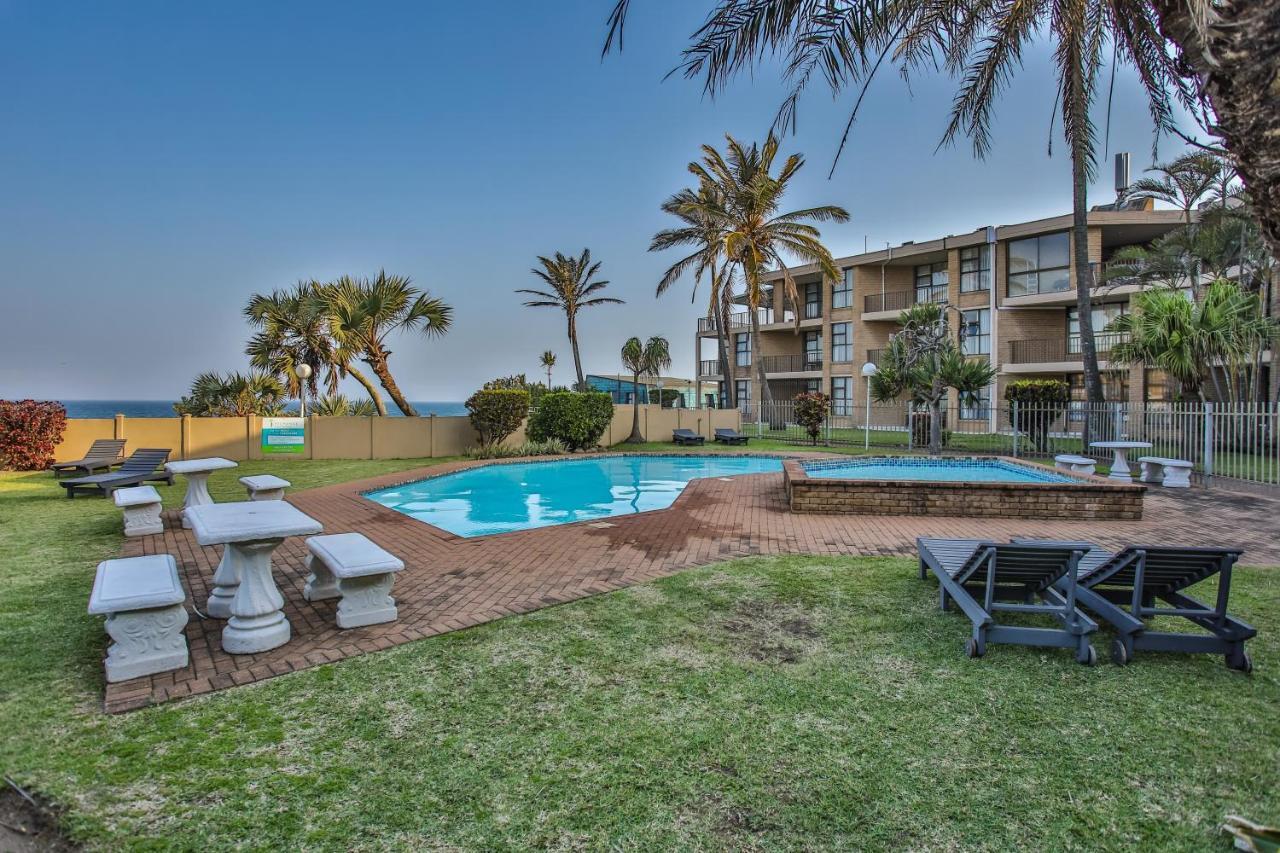 Apartment 4 Coral Cove *