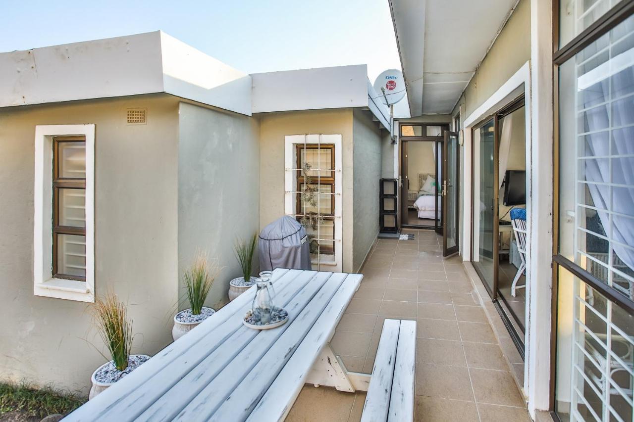 4 Coral Cove